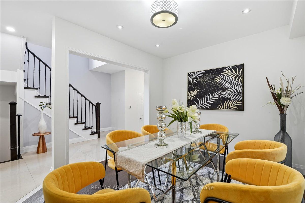 1282 Parkhurst Drive, Oakville ‣ W13851990 1282 Parkhurst Drive, Oakville ‣ W13851990