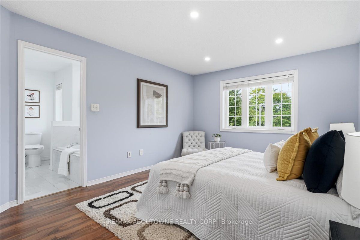 1282 Parkhurst Drive, Oakville ‣ W13851990 1282 Parkhurst Drive, Oakville ‣ W13851990