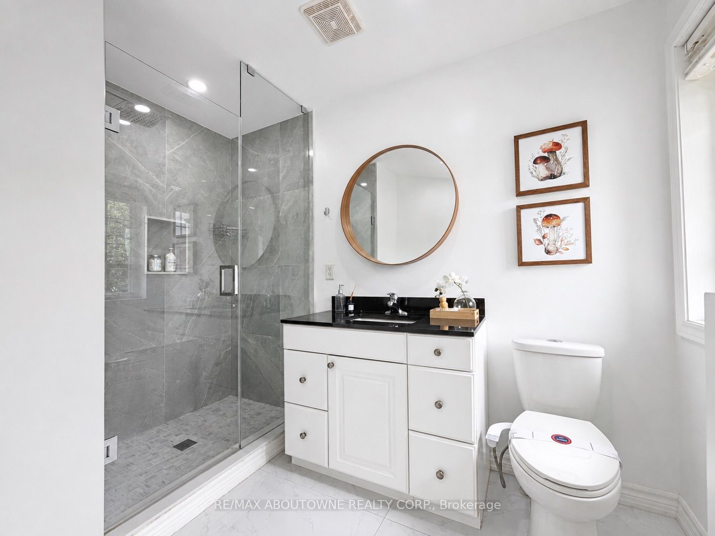1282 Parkhurst Drive, Oakville ‣ W13851990 1282 Parkhurst Drive, Oakville ‣ W13851990