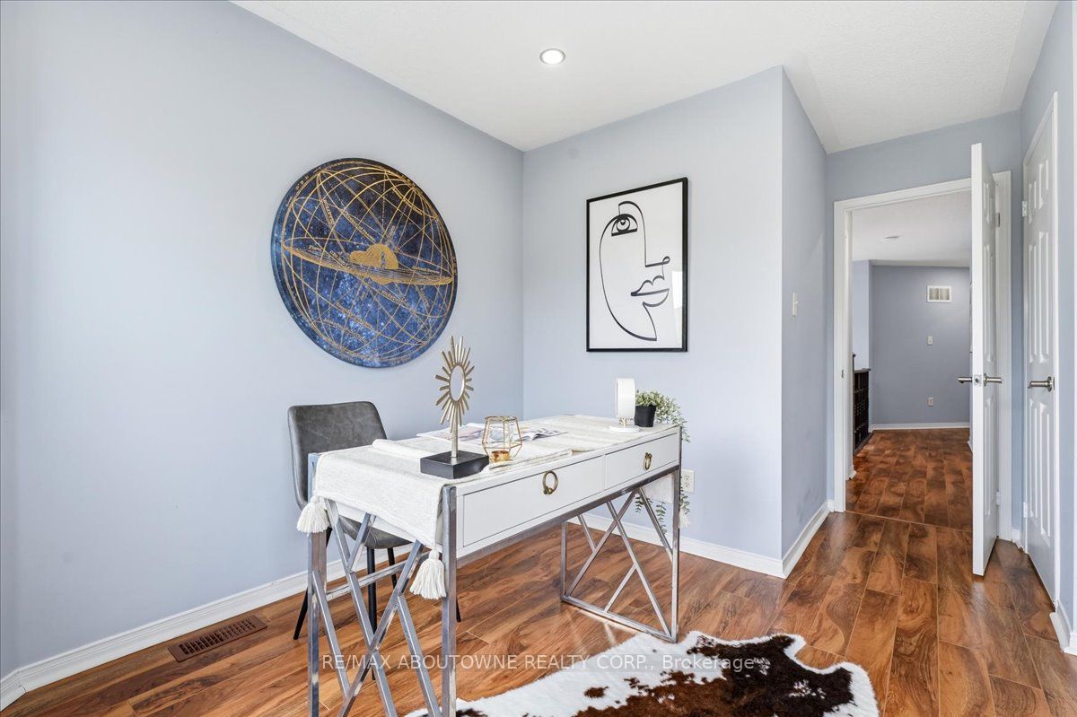 1282 Parkhurst Drive, Oakville ‣ W13851990 1282 Parkhurst Drive, Oakville ‣ W13851990