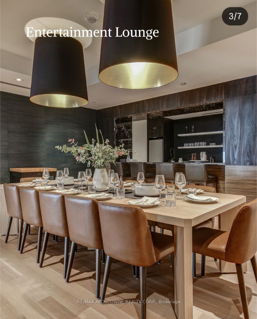 A303 – 125 Bronte Road, Oakville ‣ W13855558 A303 – 125 Bronte Road, Oakville ‣ W13855558