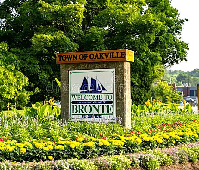 A303 – 125 Bronte Road, Oakville ‣ W13855558 A303 – 125 Bronte Road, Oakville ‣ W13855558