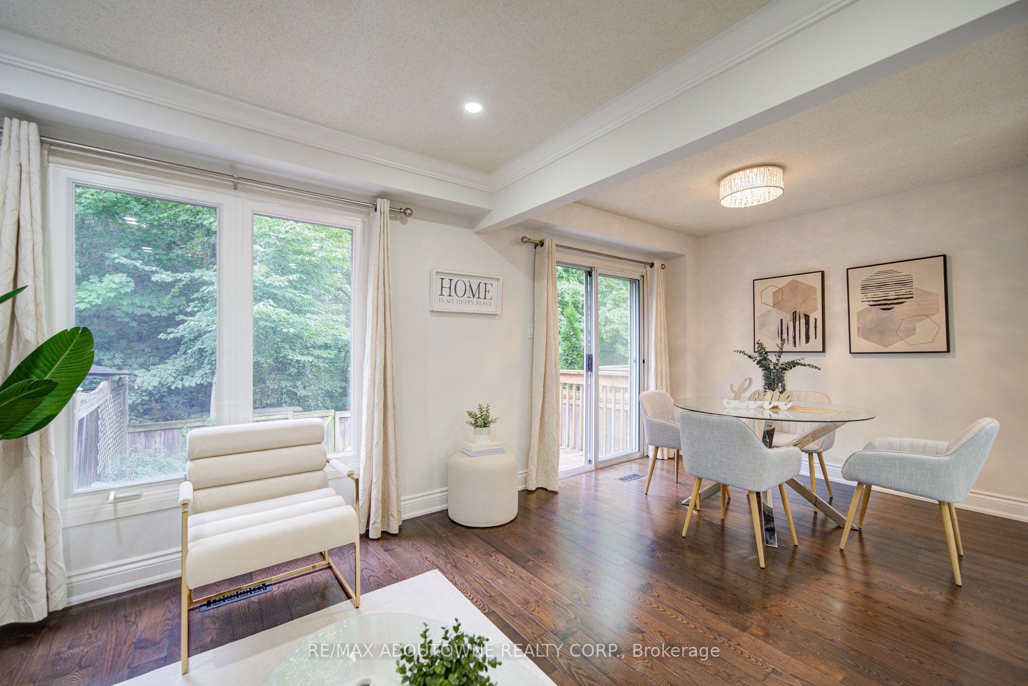 37 – 2766 Folkway Drive, Mississauga ‣ W13858052 37 – 2766 Folkway Drive, Mississauga ‣ W13858052