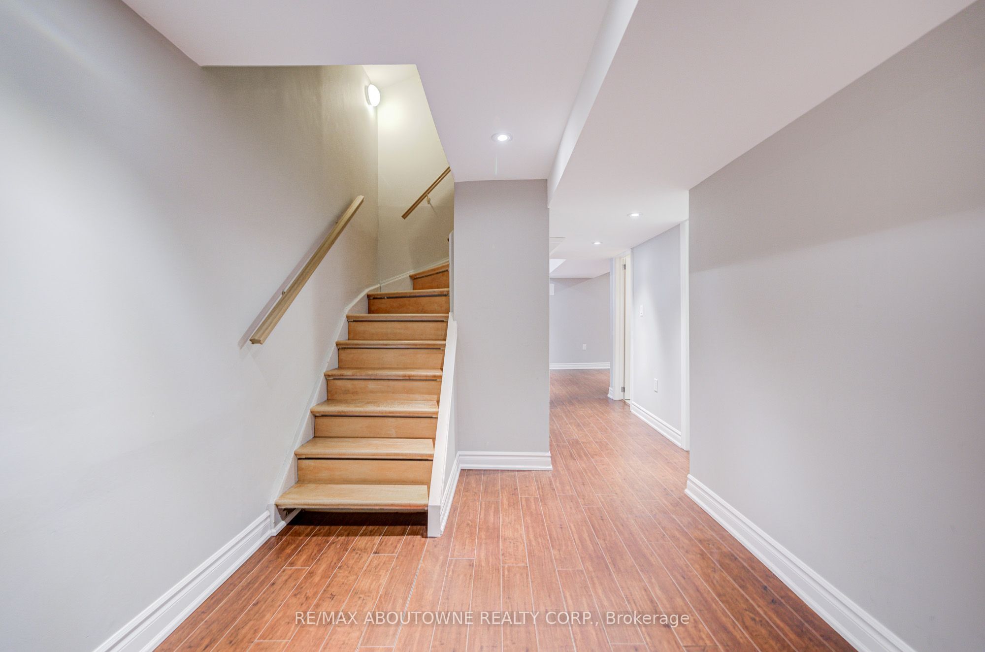 37 – 2766 Folkway Drive, Mississauga ‣ W13858052 37 – 2766 Folkway Drive, Mississauga ‣ W13858052