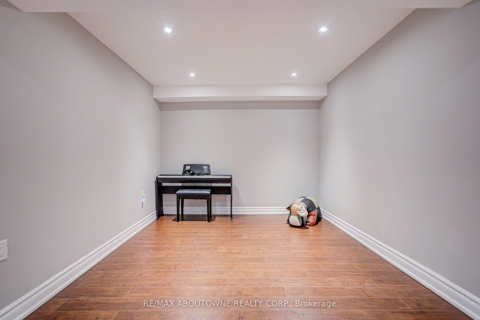 37 – 2766 Folkway Drive, Mississauga ‣ W13858052 37 – 2766 Folkway Drive, Mississauga ‣ W13858052