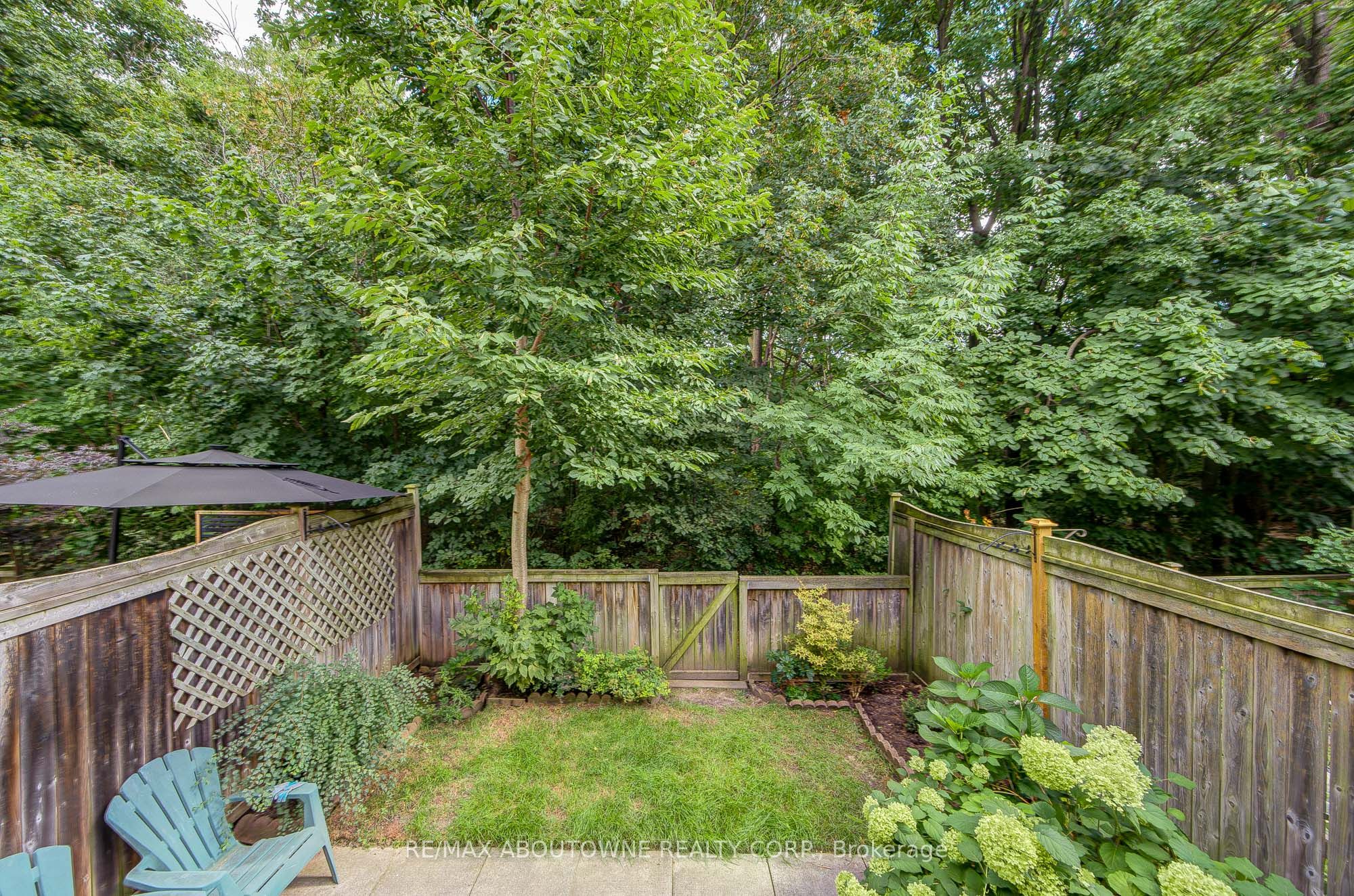 37 – 2766 Folkway Drive, Mississauga ‣ W13858052 37 – 2766 Folkway Drive, Mississauga ‣ W13858052