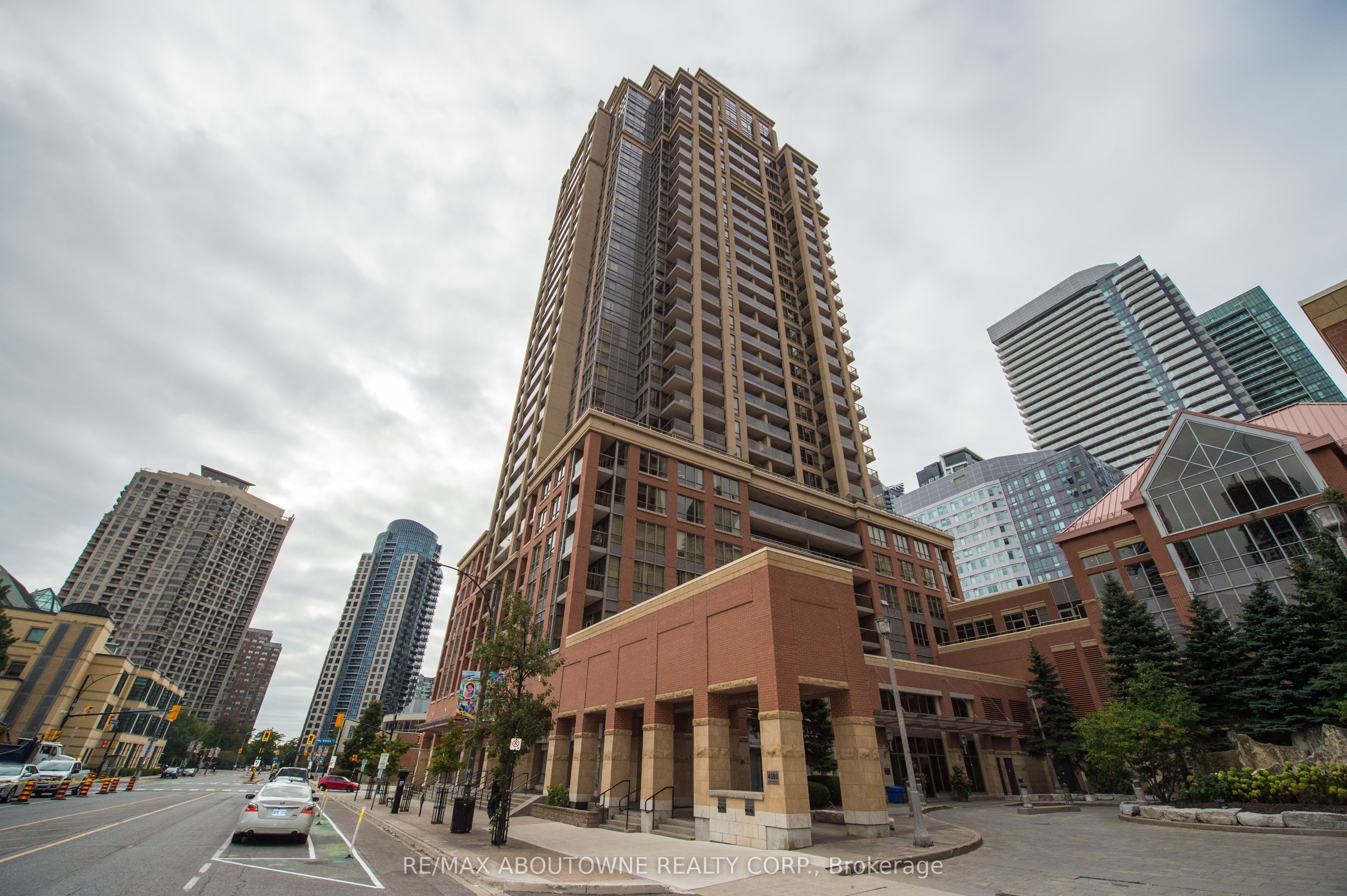 12 – 4080 Living Arts Drive, Mississauga