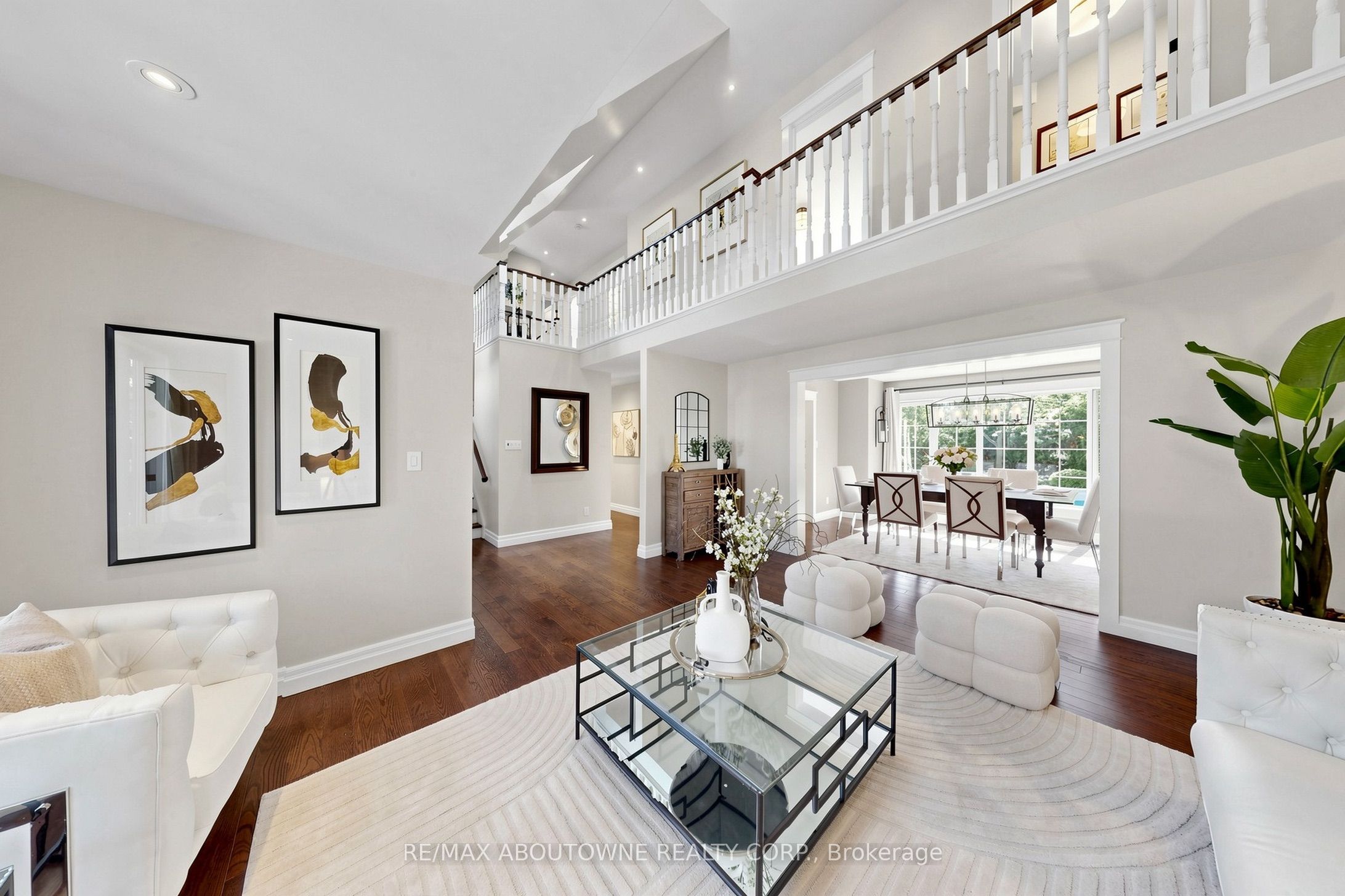 1304 Devon Road, Oakville ‣ W13869912 1304 Devon Road, Oakville ‣ W13869912
