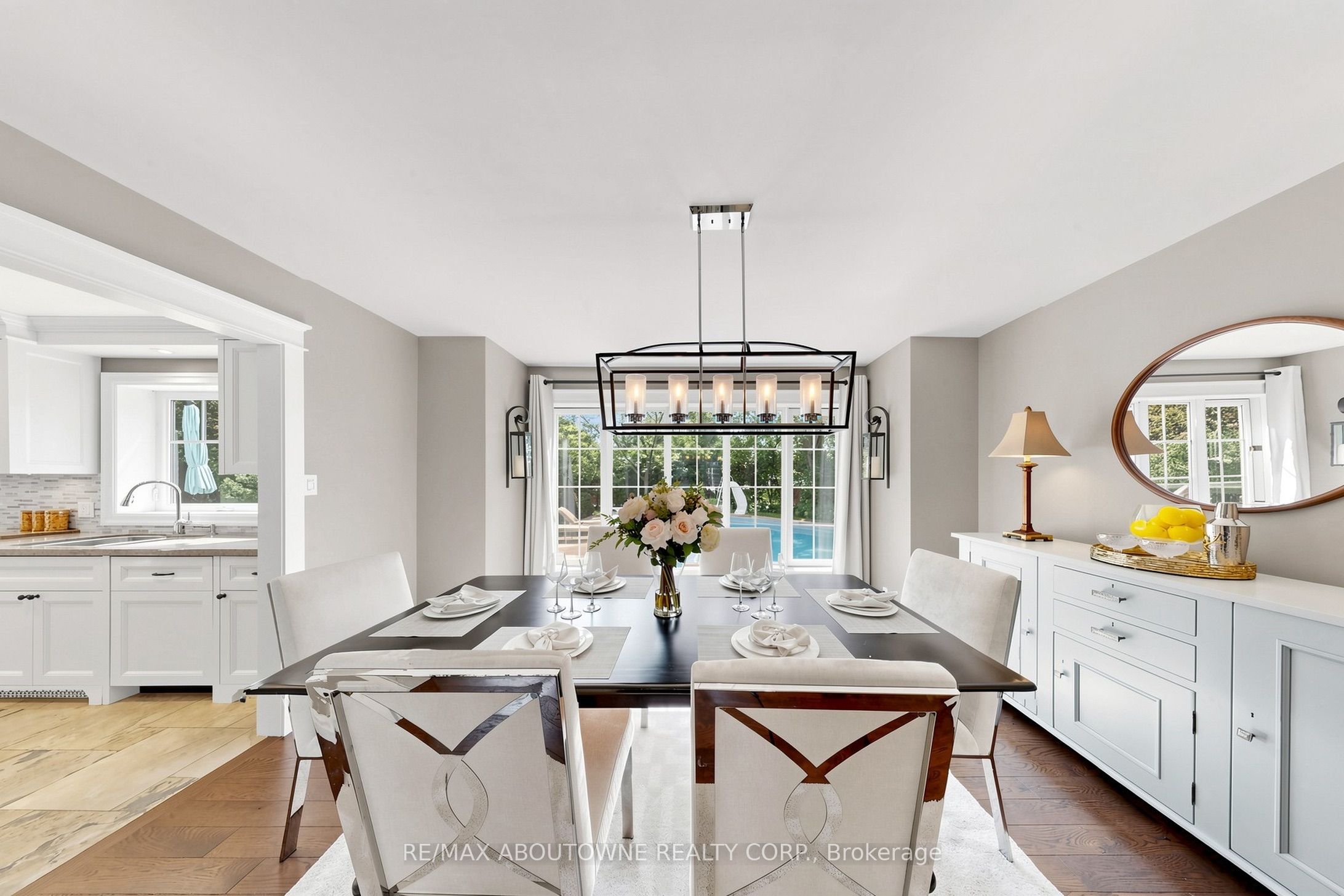 1304 Devon Road, Oakville ‣ W13869912 1304 Devon Road, Oakville ‣ W13869912