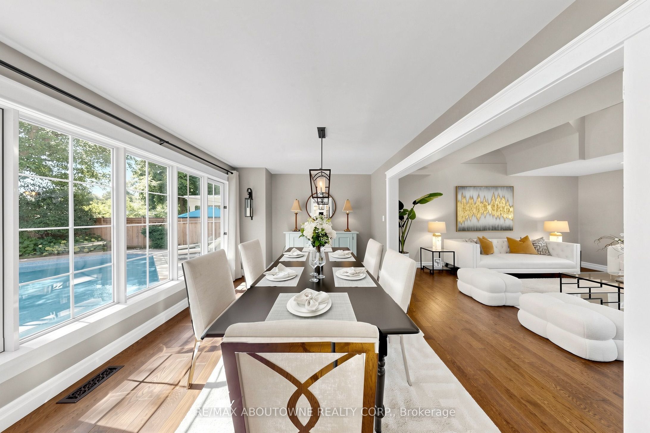 1304 Devon Road, Oakville ‣ W13869912 1304 Devon Road, Oakville ‣ W13869912