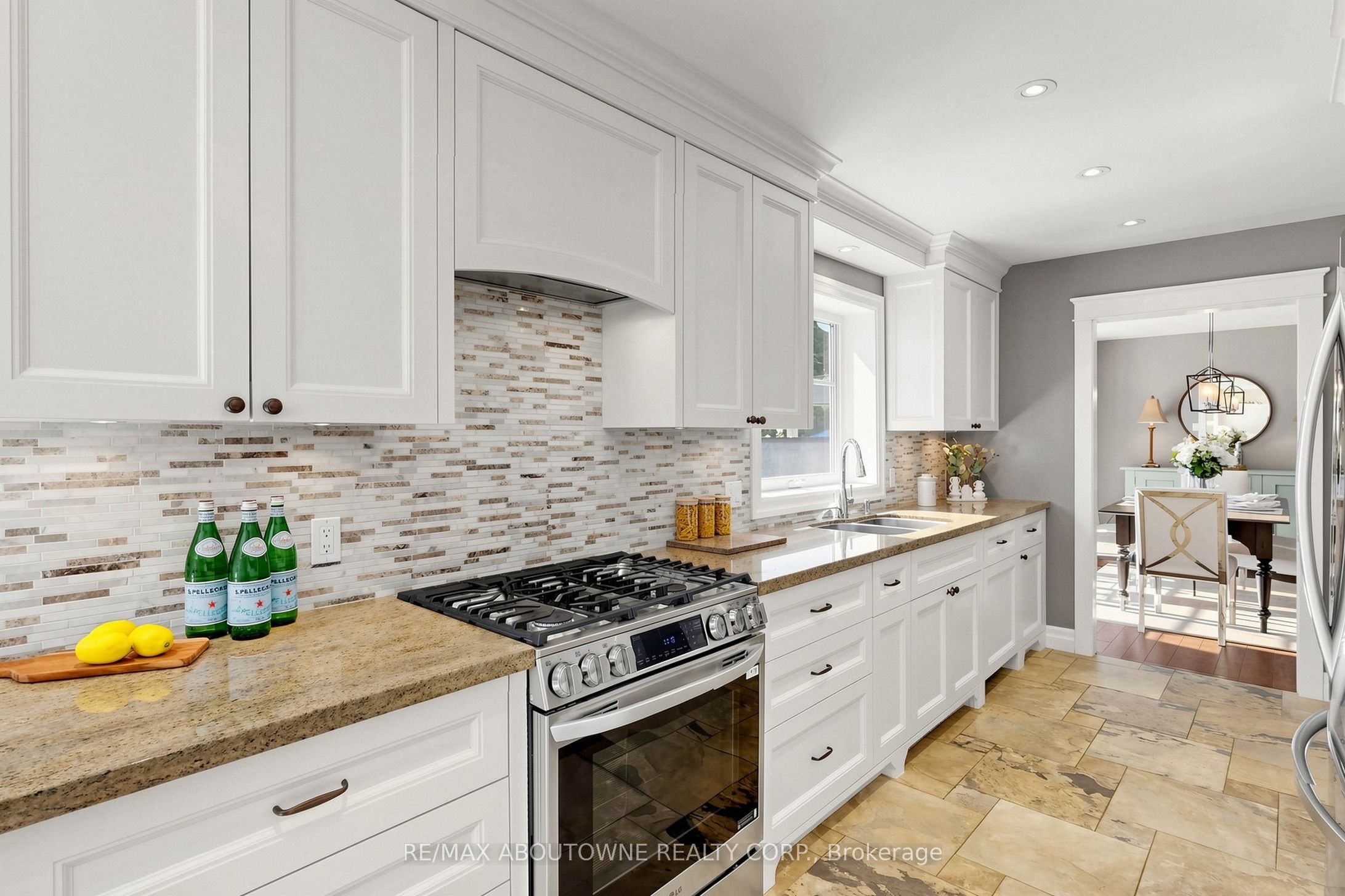 1304 Devon Road, Oakville ‣ W13869912 1304 Devon Road, Oakville ‣ W13869912