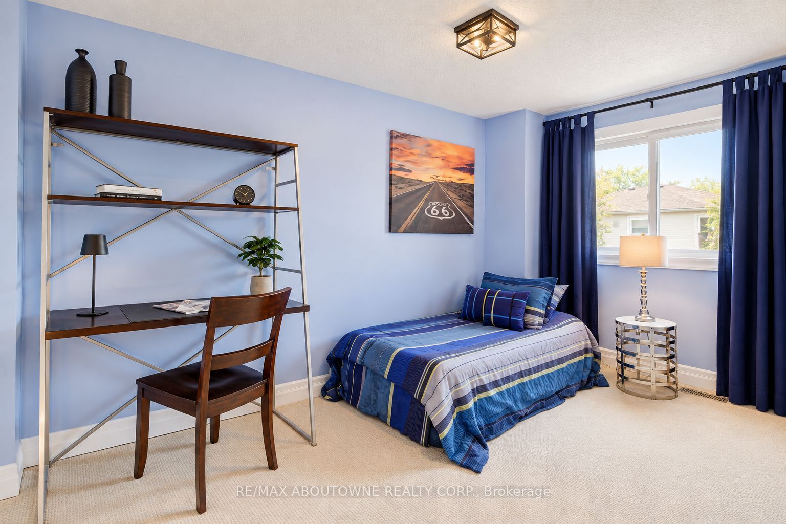 3668 Colonial Drive, Mississauga ‣ W13873418 3668 Colonial Drive, Mississauga ‣ W13873418