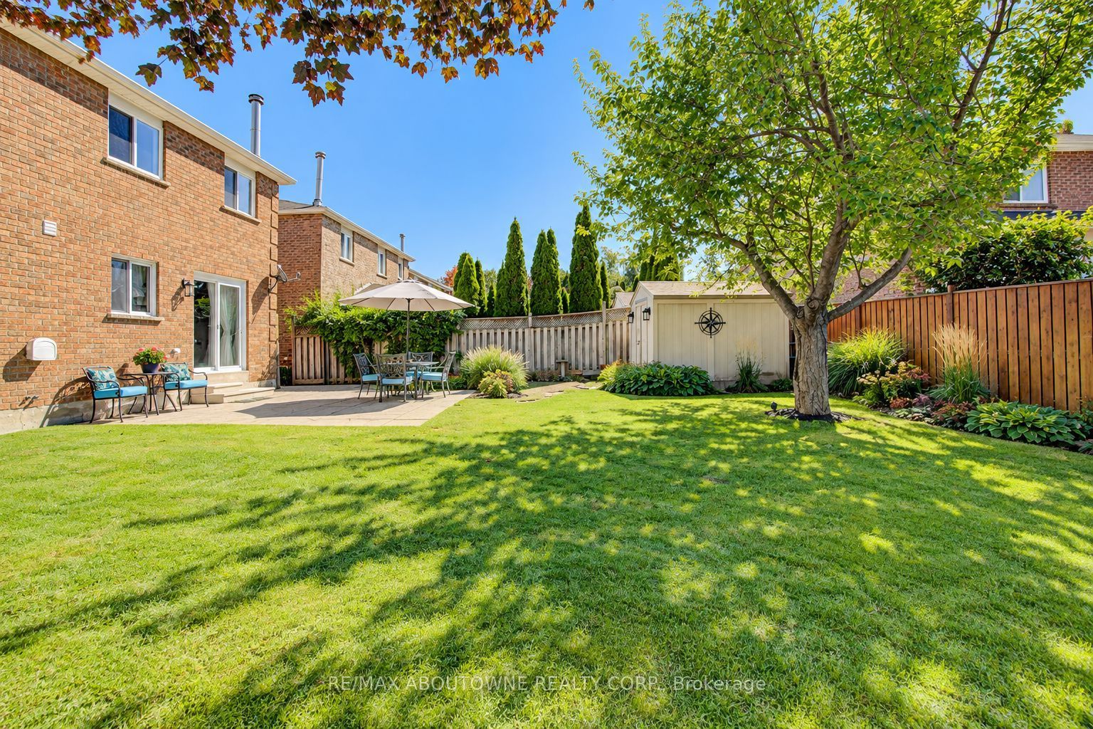 3668 Colonial Drive, Mississauga ‣ W13873418 3668 Colonial Drive, Mississauga ‣ W13873418