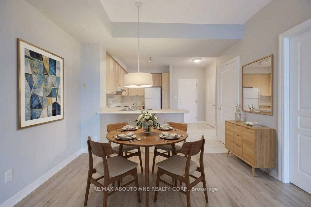 3 – 80 Port Street, Mississauga ‣ W13885120 3 – 80 Port Street, Mississauga ‣ W13885120