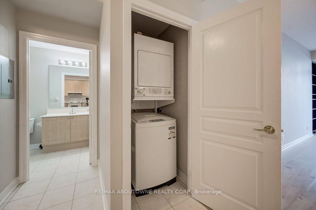 3 – 80 Port Street, Mississauga ‣ W13885120 3 – 80 Port Street, Mississauga ‣ W13885120