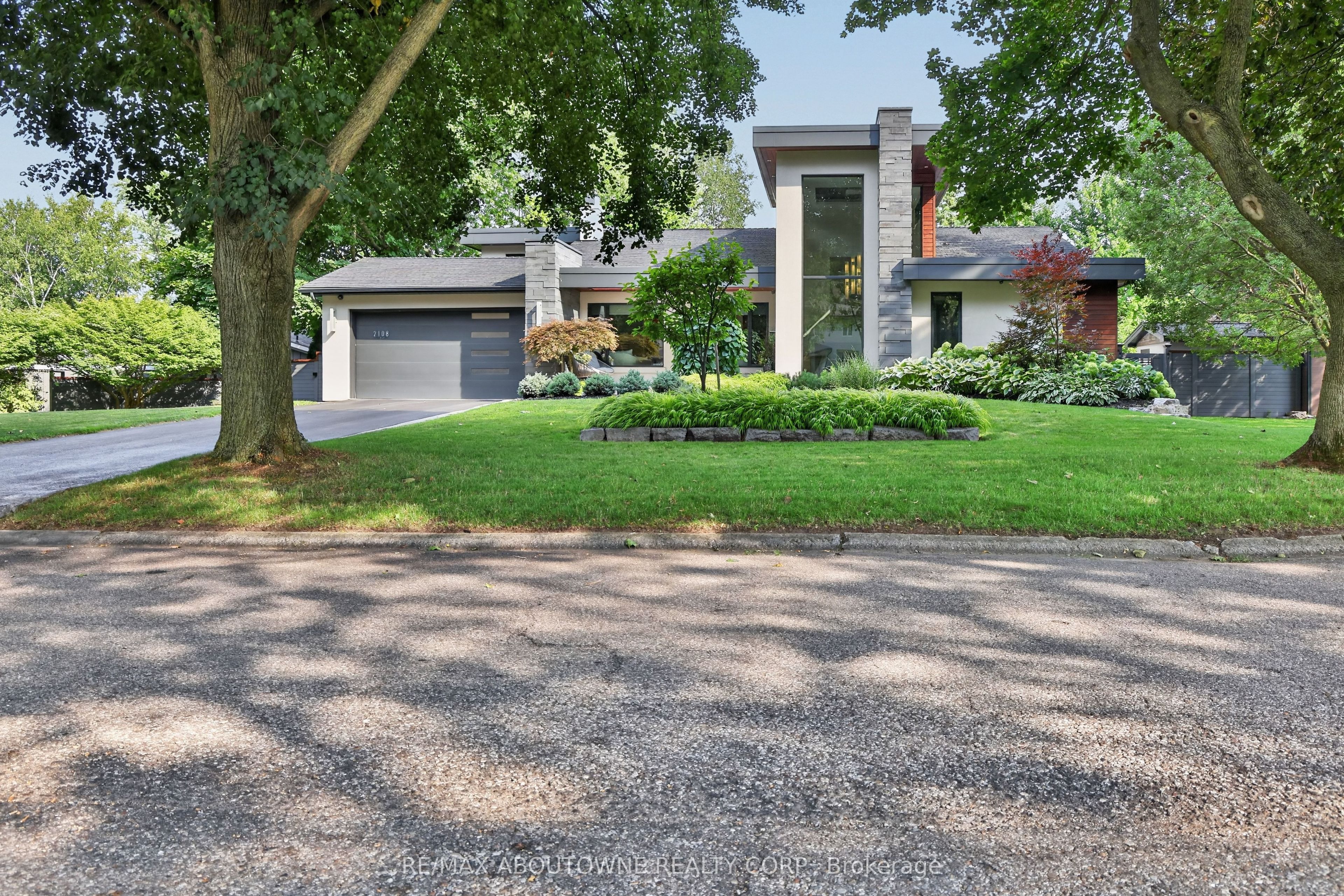 2108 Portway Avenue, Mississauga ‣ W14031286 2108 Portway Avenue, Mississauga ‣ W14031286