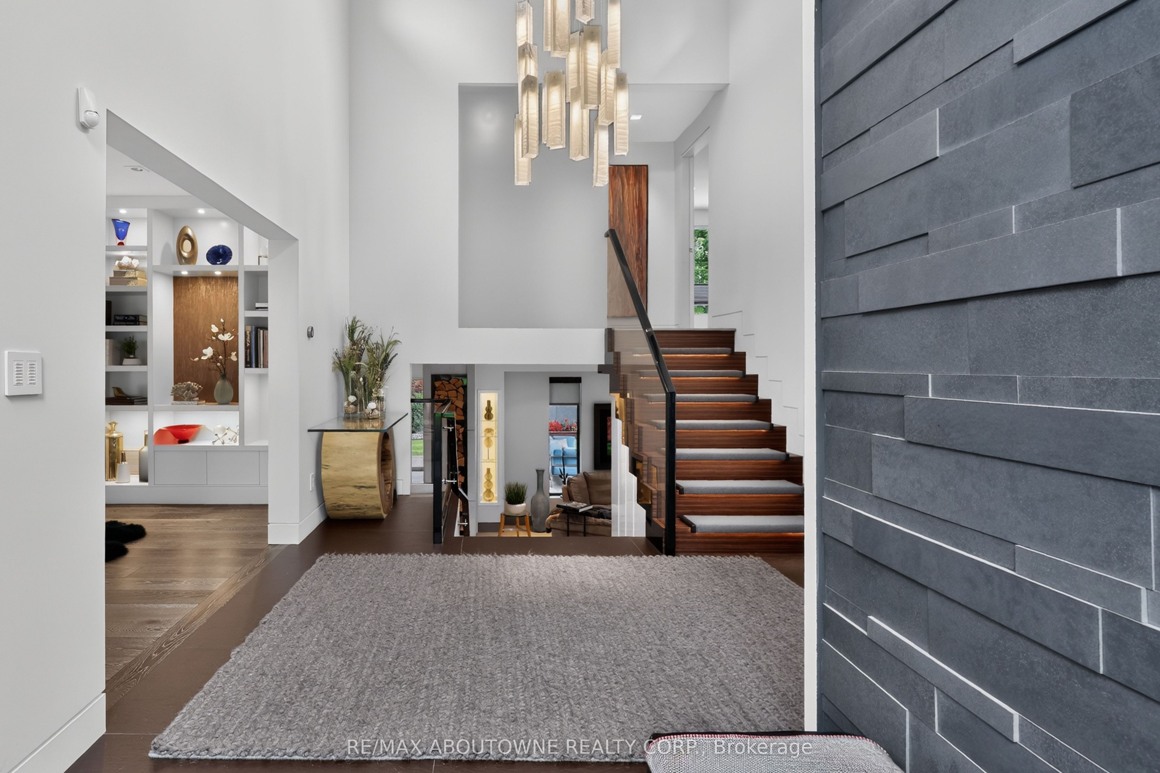 2108 Portway Avenue, Mississauga ‣ W14031286 2108 Portway Avenue, Mississauga ‣ W14031286