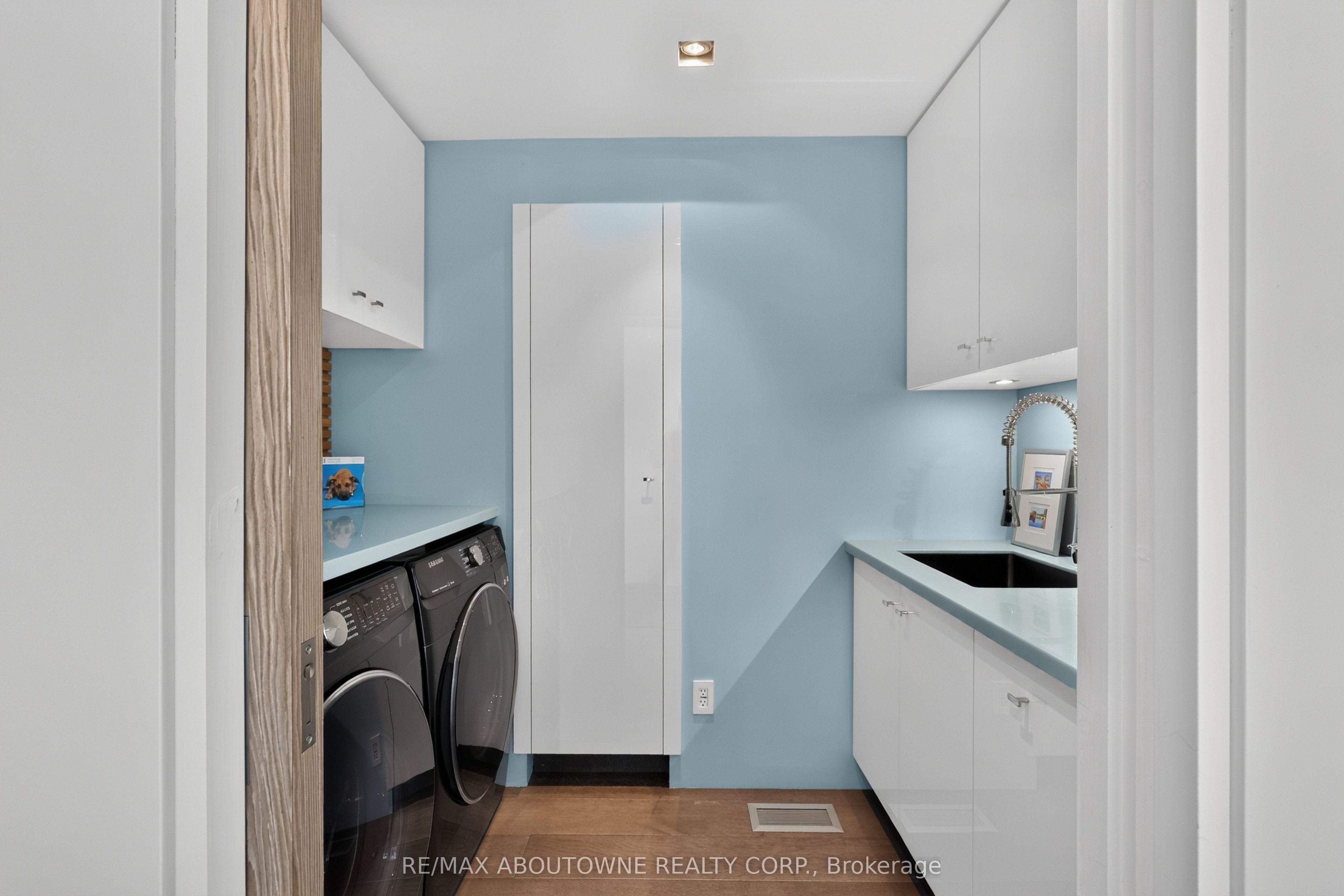 2108 Portway Avenue, Mississauga ‣ W14031286 2108 Portway Avenue, Mississauga ‣ W14031286
