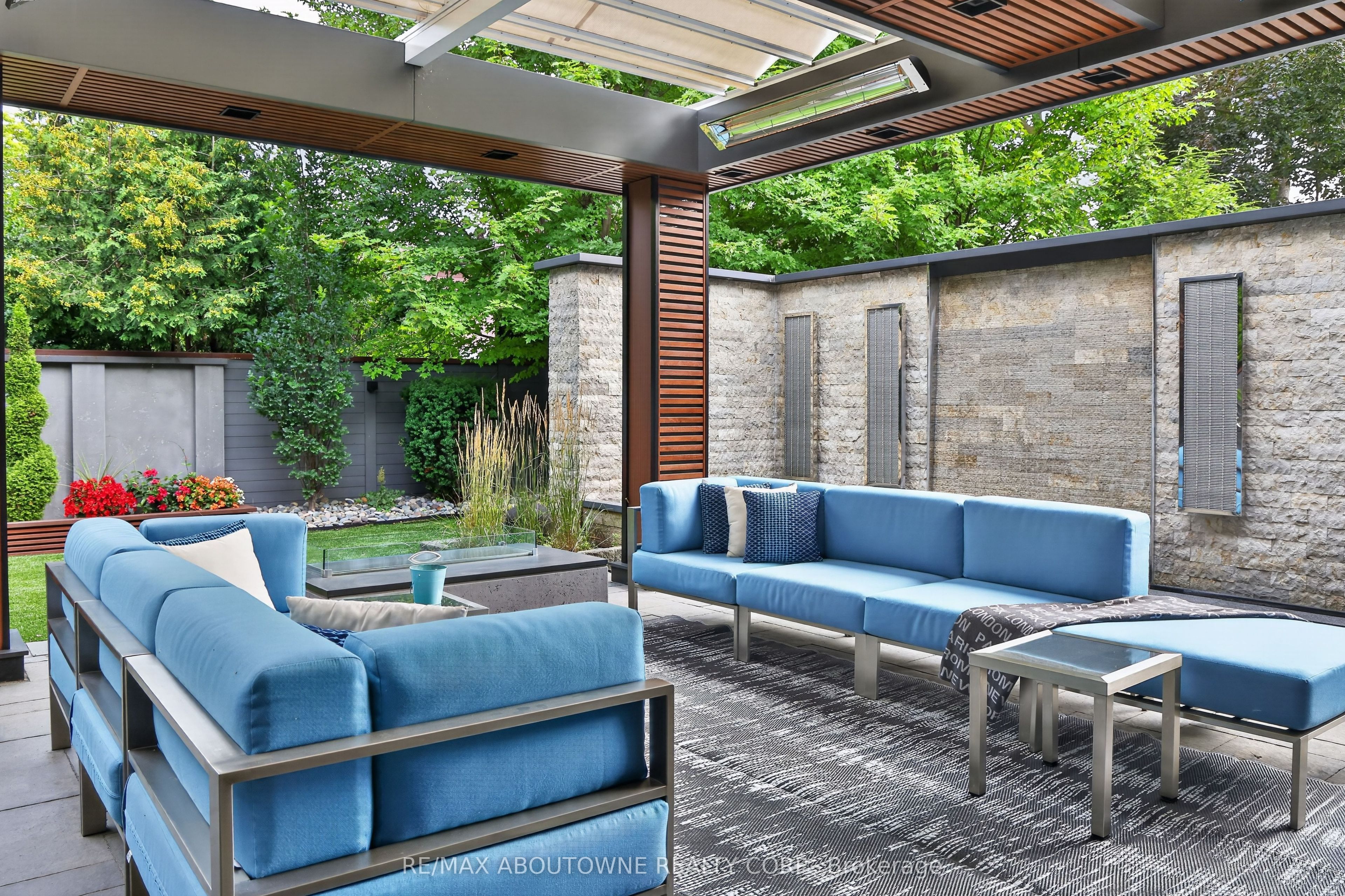 2108 Portway Avenue, Mississauga ‣ W14031286 2108 Portway Avenue, Mississauga ‣ W14031286