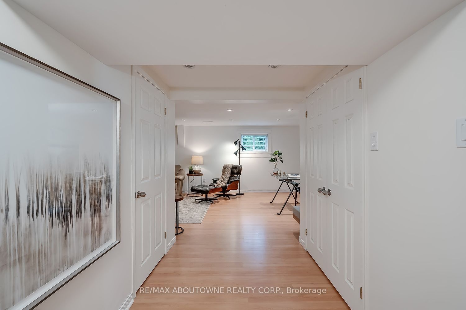 173 Arichat Road, Oakville ‣ W14087652 173 Arichat Road, Oakville ‣ W14087652