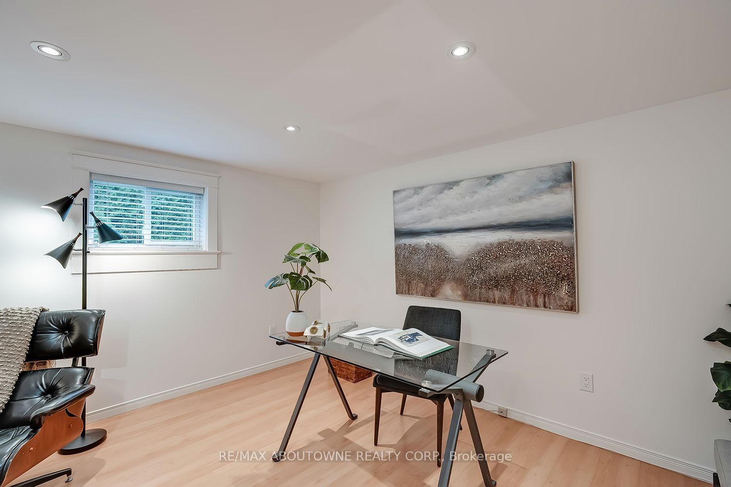 173 Arichat Road, Oakville ‣ W14087652 173 Arichat Road, Oakville ‣ W14087652