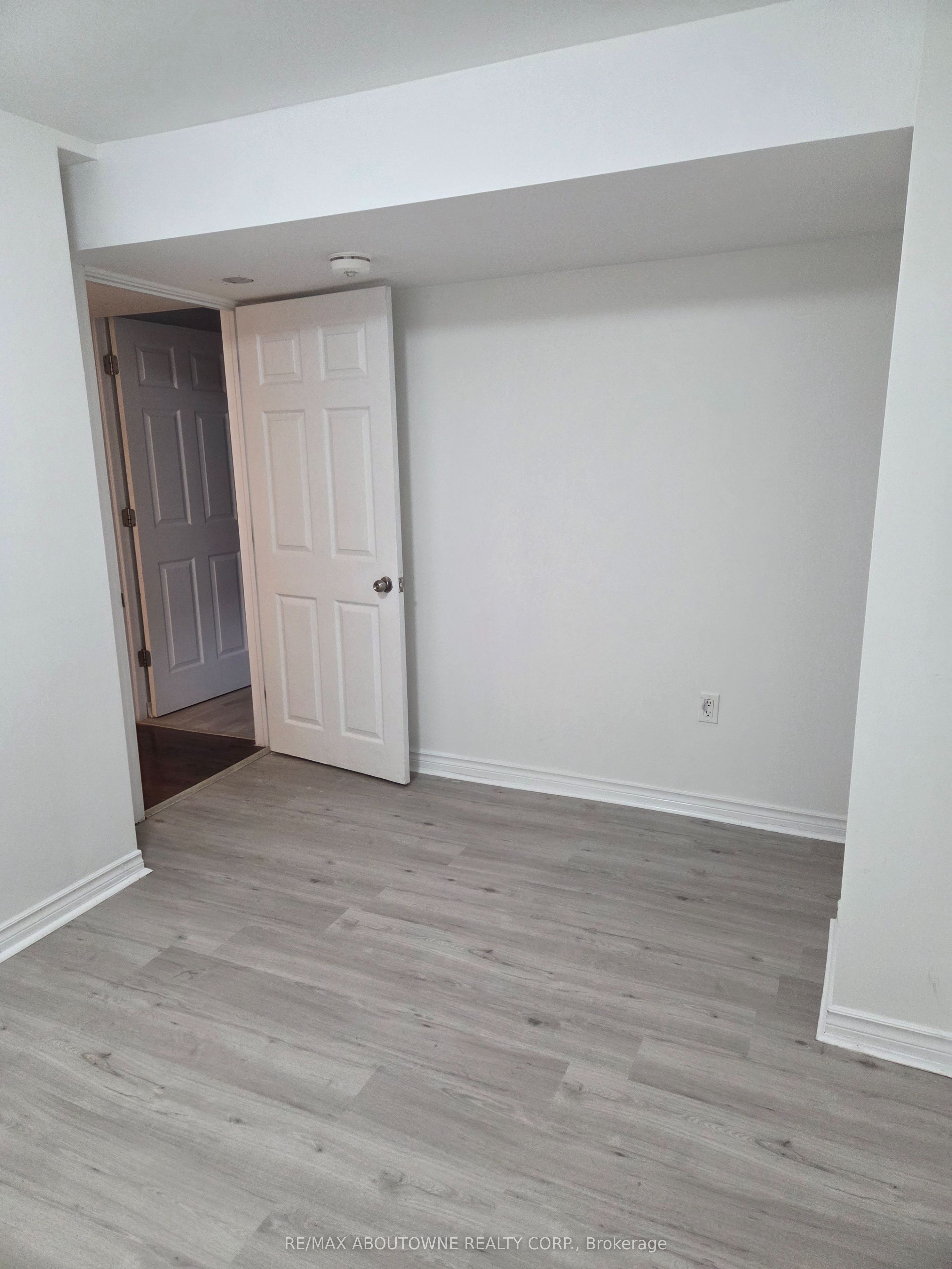3339 Ruth Fertel Drive, Mississauga ‣ W14090012 3339 Ruth Fertel Drive, Mississauga ‣ W14090012