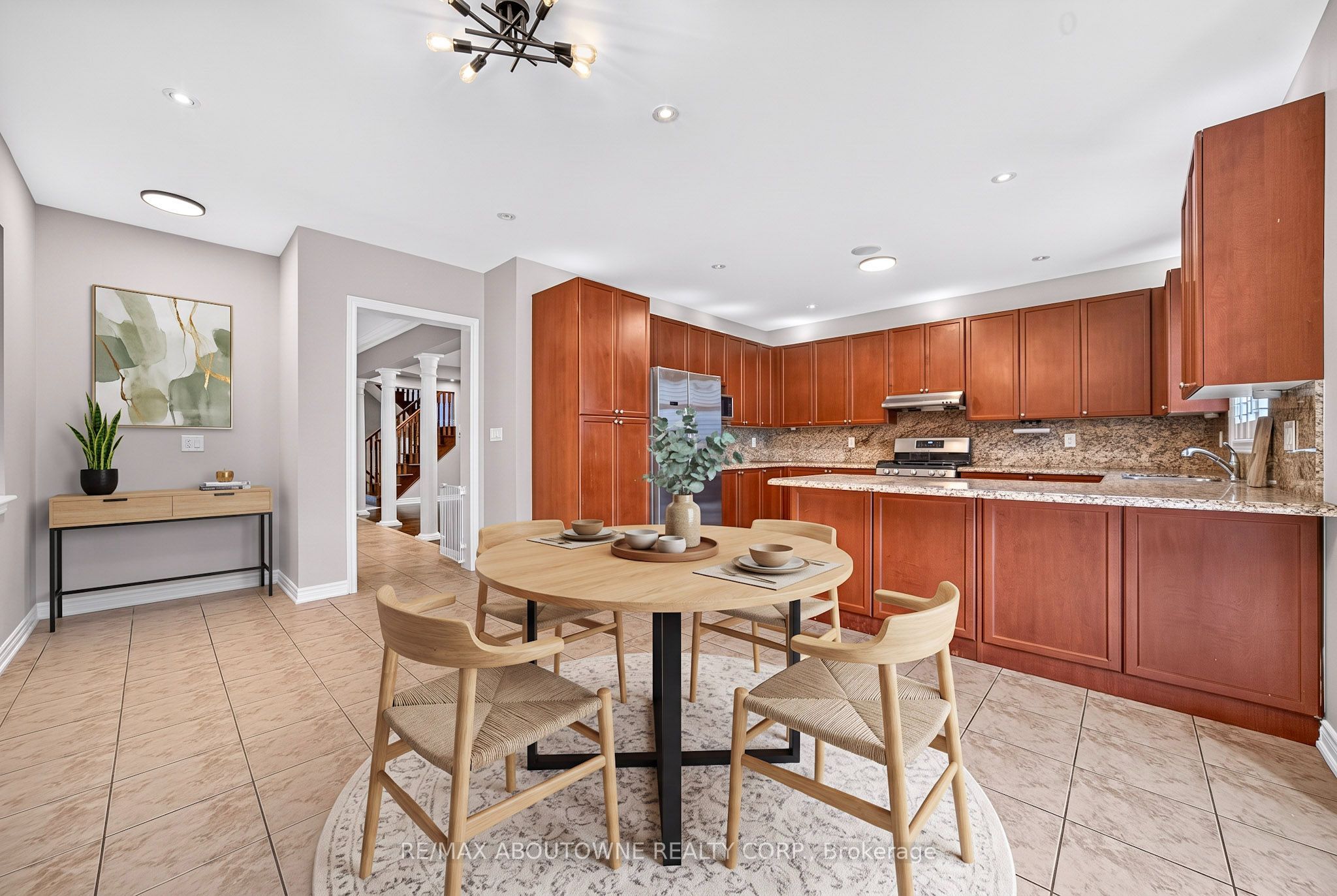 2232 Millstone Drive, Oakville ‣ W14092750 2232 Millstone Drive, Oakville ‣ W14092750