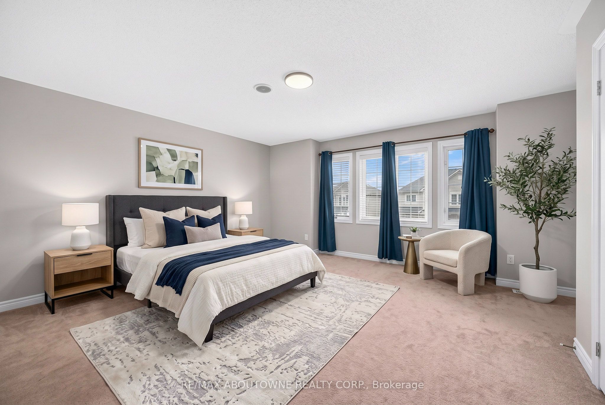 2232 Millstone Drive, Oakville ‣ W14092750 2232 Millstone Drive, Oakville ‣ W14092750