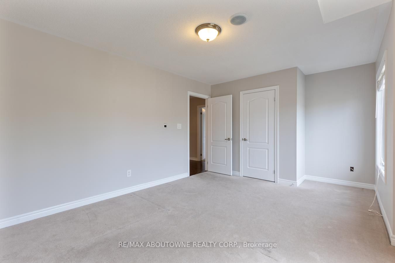 2232 Millstone Drive, Oakville ‣ W14092750 2232 Millstone Drive, Oakville ‣ W14092750