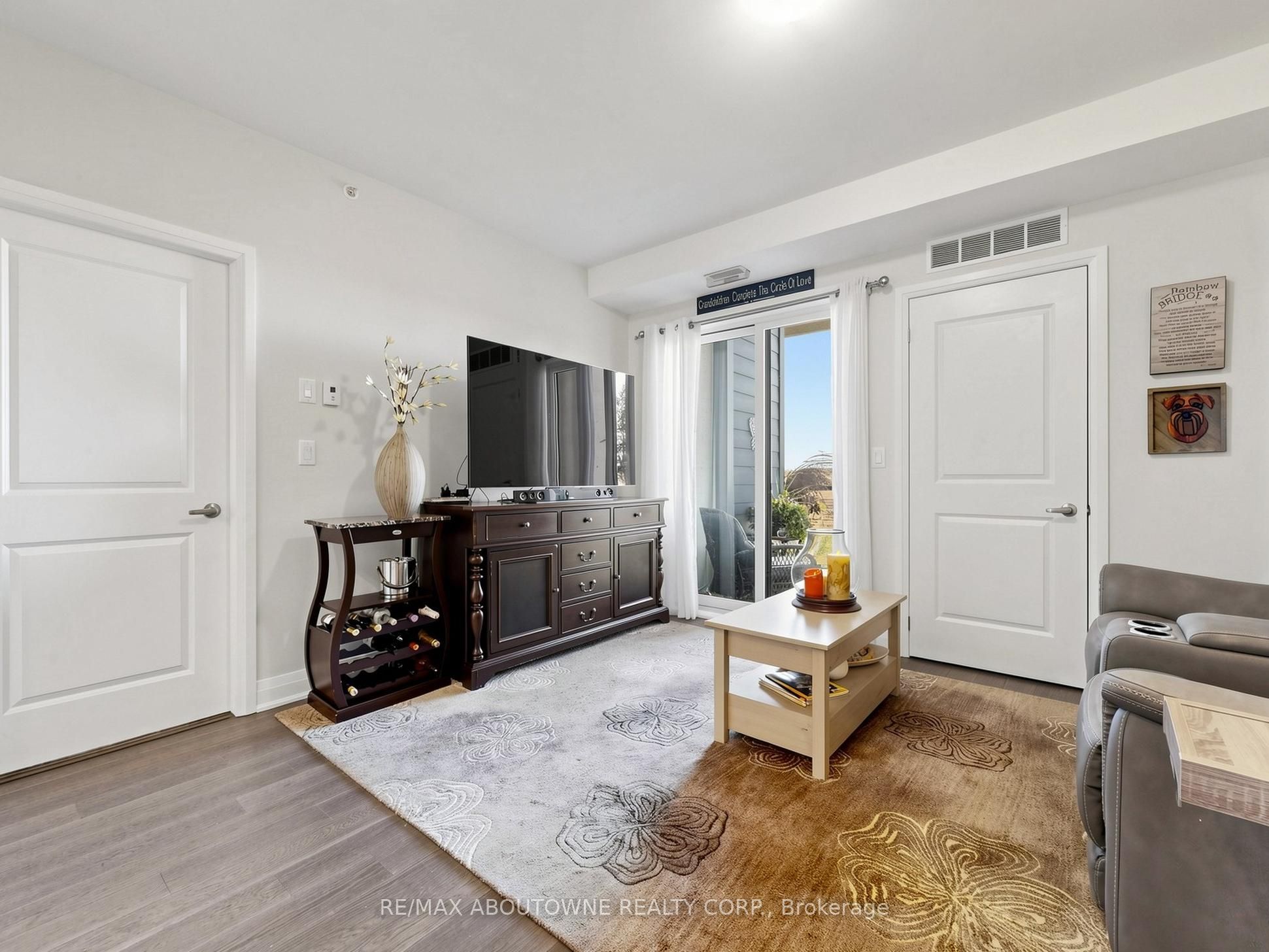 418 – 630 Sauve Street, Milton ‣ W14098714 418 – 630 Sauve Street, Milton ‣ W14098714