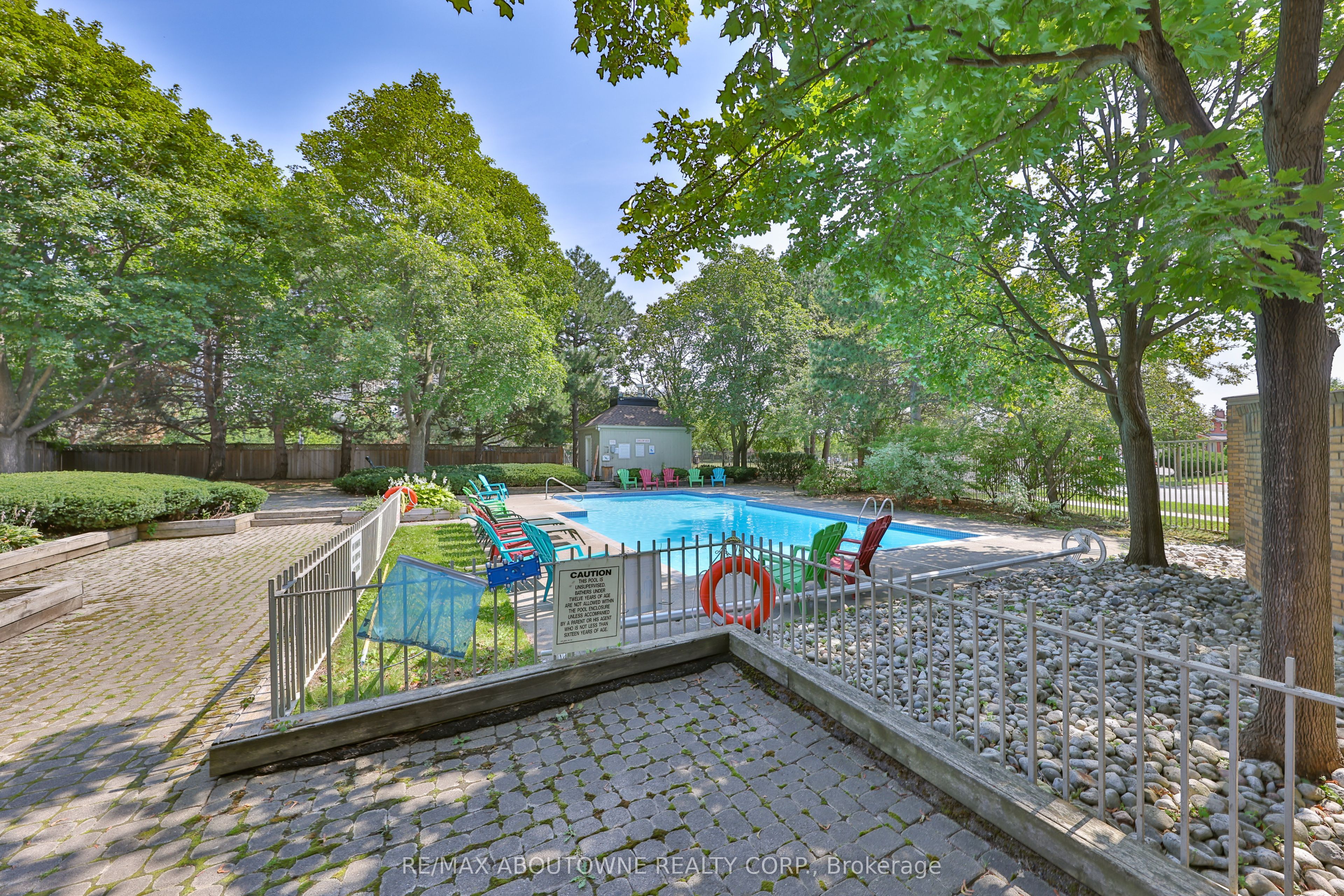 2 – 4635 Regents Terrace, Mississauga ‣ W14101852 2 – 4635 Regents Terrace, Mississauga ‣ W14101852