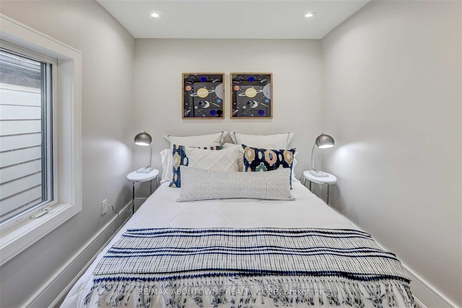 94 Lake Crescent, Toronto W06 ‣ W14106988 94 Lake Crescent, Toronto W06 ‣ W14106988