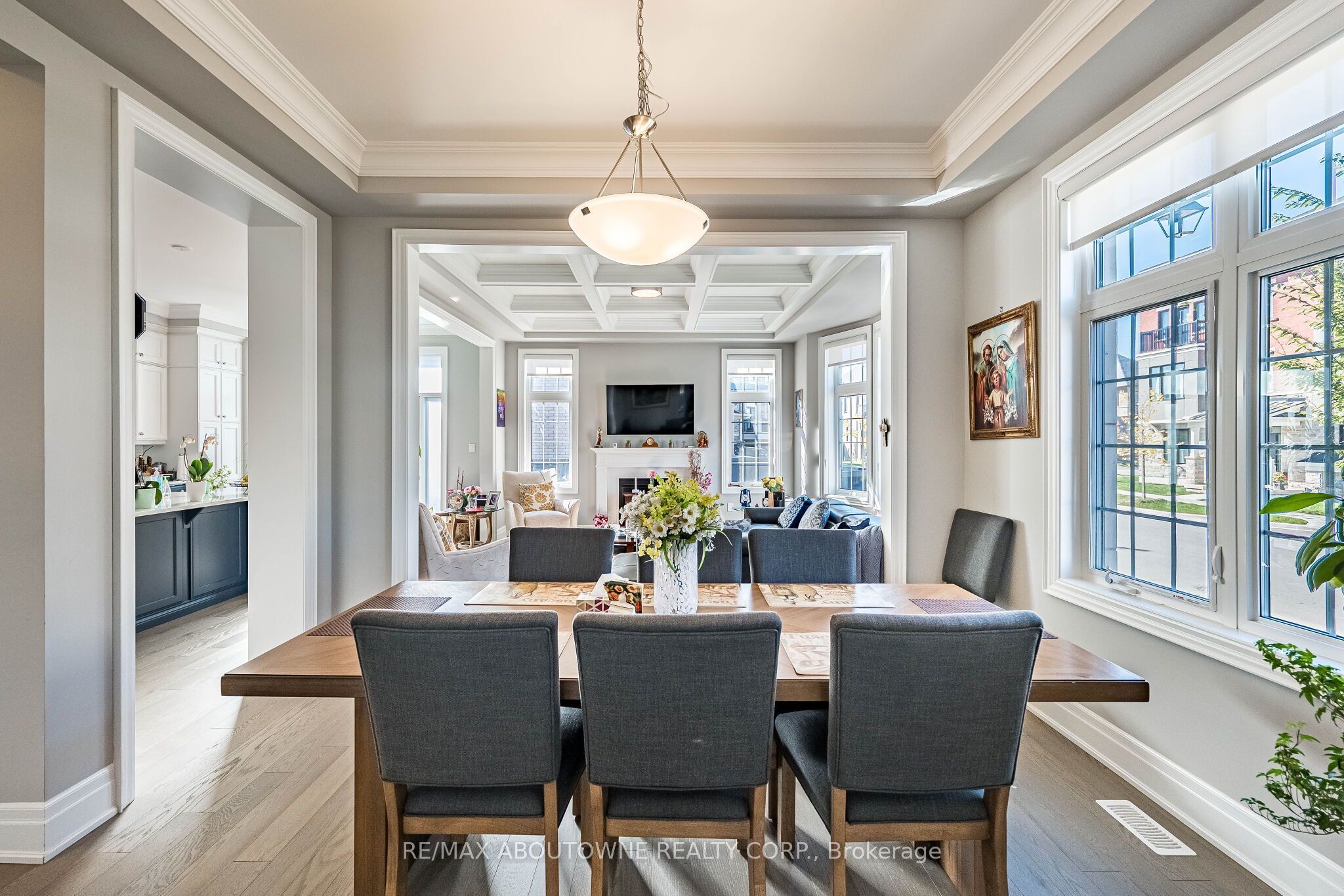 3002 Duggan Trail, Oakville ‣ W14111372 3002 Duggan Trail, Oakville ‣ W14111372