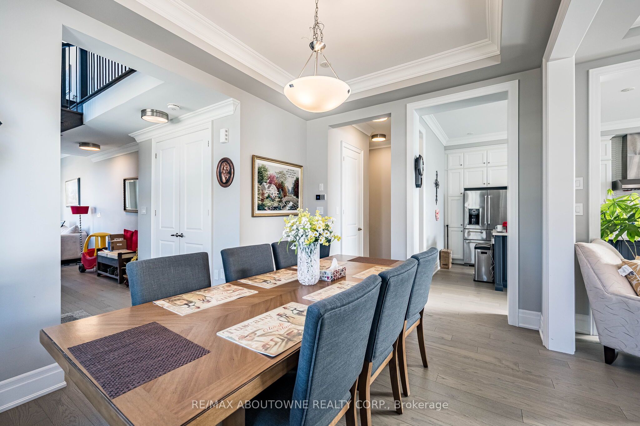 3002 Duggan Trail, Oakville ‣ W14111372 3002 Duggan Trail, Oakville ‣ W14111372