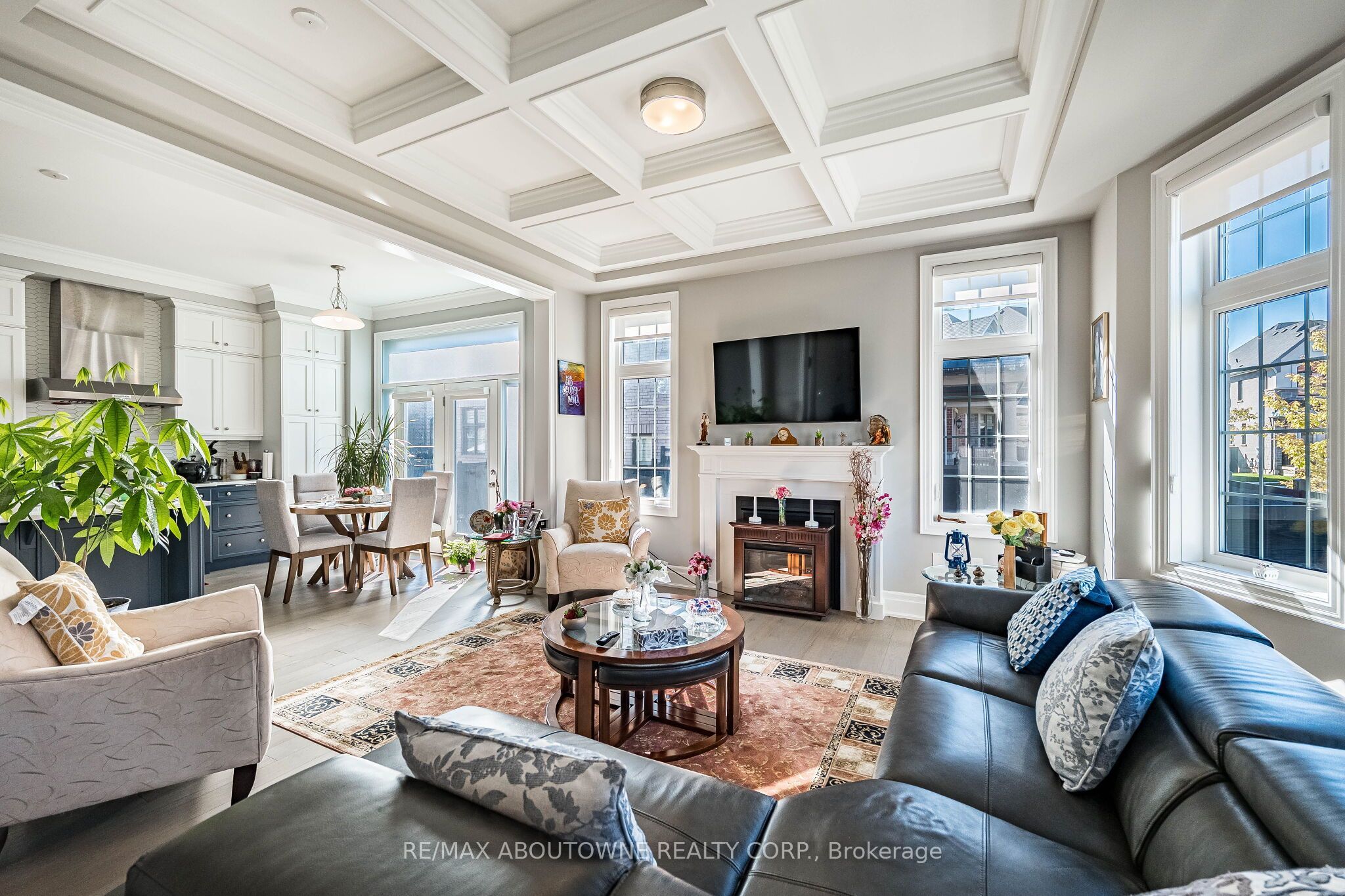 3002 Duggan Trail, Oakville ‣ W14111372 3002 Duggan Trail, Oakville ‣ W14111372