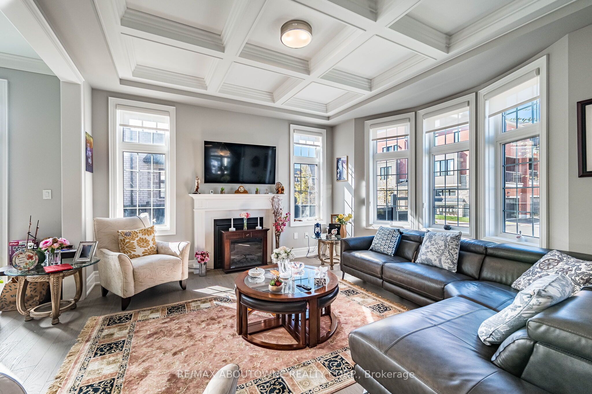3002 Duggan Trail, Oakville ‣ W14111372 3002 Duggan Trail, Oakville ‣ W14111372