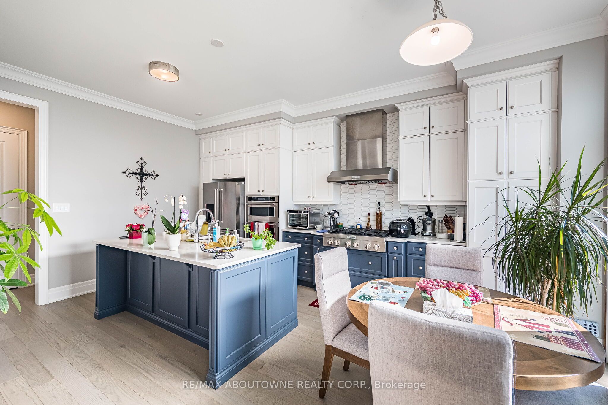 3002 Duggan Trail, Oakville ‣ W14111372 3002 Duggan Trail, Oakville ‣ W14111372