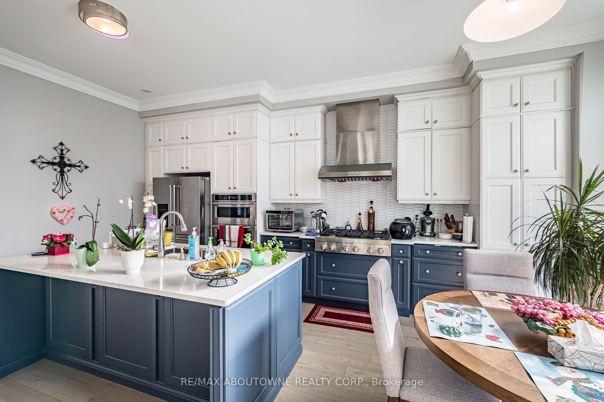 3002 Duggan Trail, Oakville ‣ W14111372 3002 Duggan Trail, Oakville ‣ W14111372