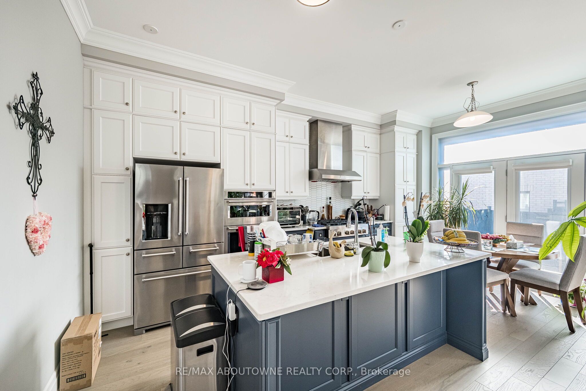 3002 Duggan Trail, Oakville ‣ W14111372 3002 Duggan Trail, Oakville ‣ W14111372