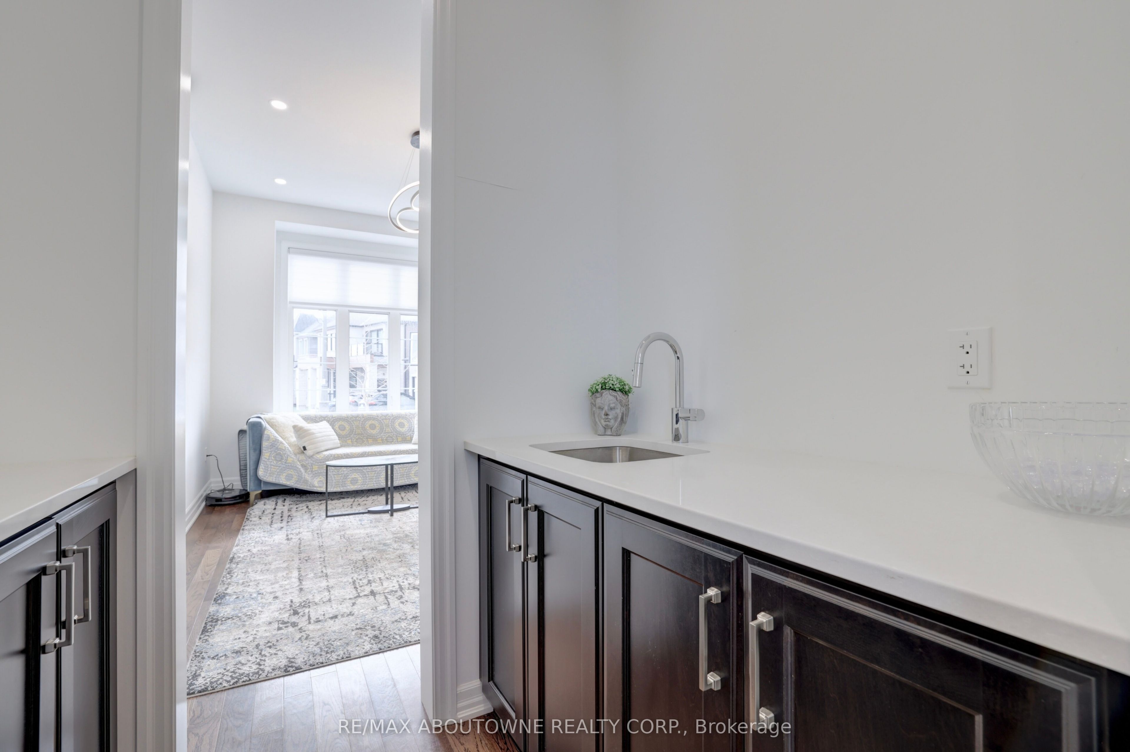1416 Ford Strathy Crescent, Oakville ‣ W14114612 1416 Ford Strathy Crescent, Oakville ‣ W14114612