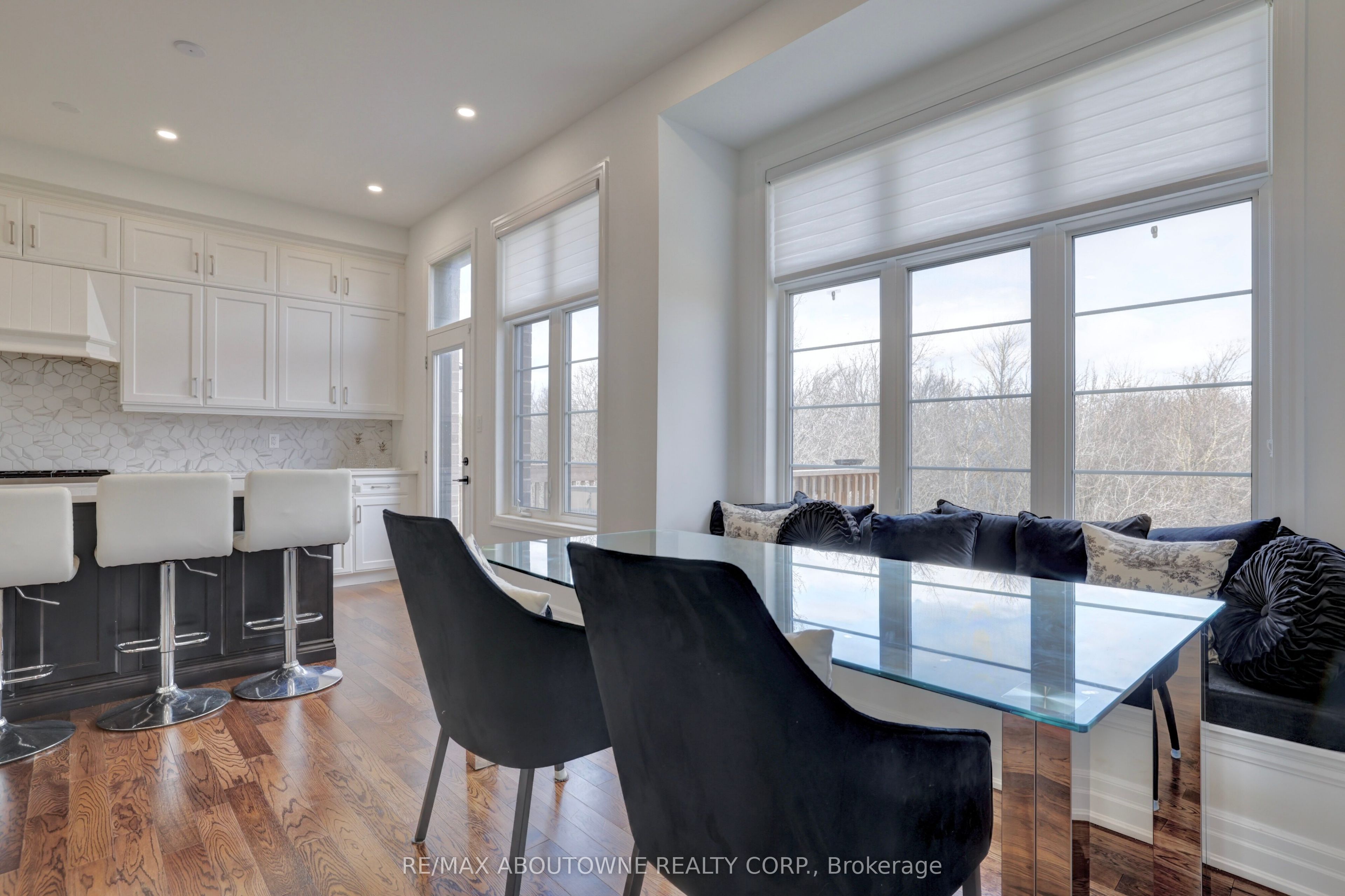 1416 Ford Strathy Crescent, Oakville ‣ W14114612 1416 Ford Strathy Crescent, Oakville ‣ W14114612