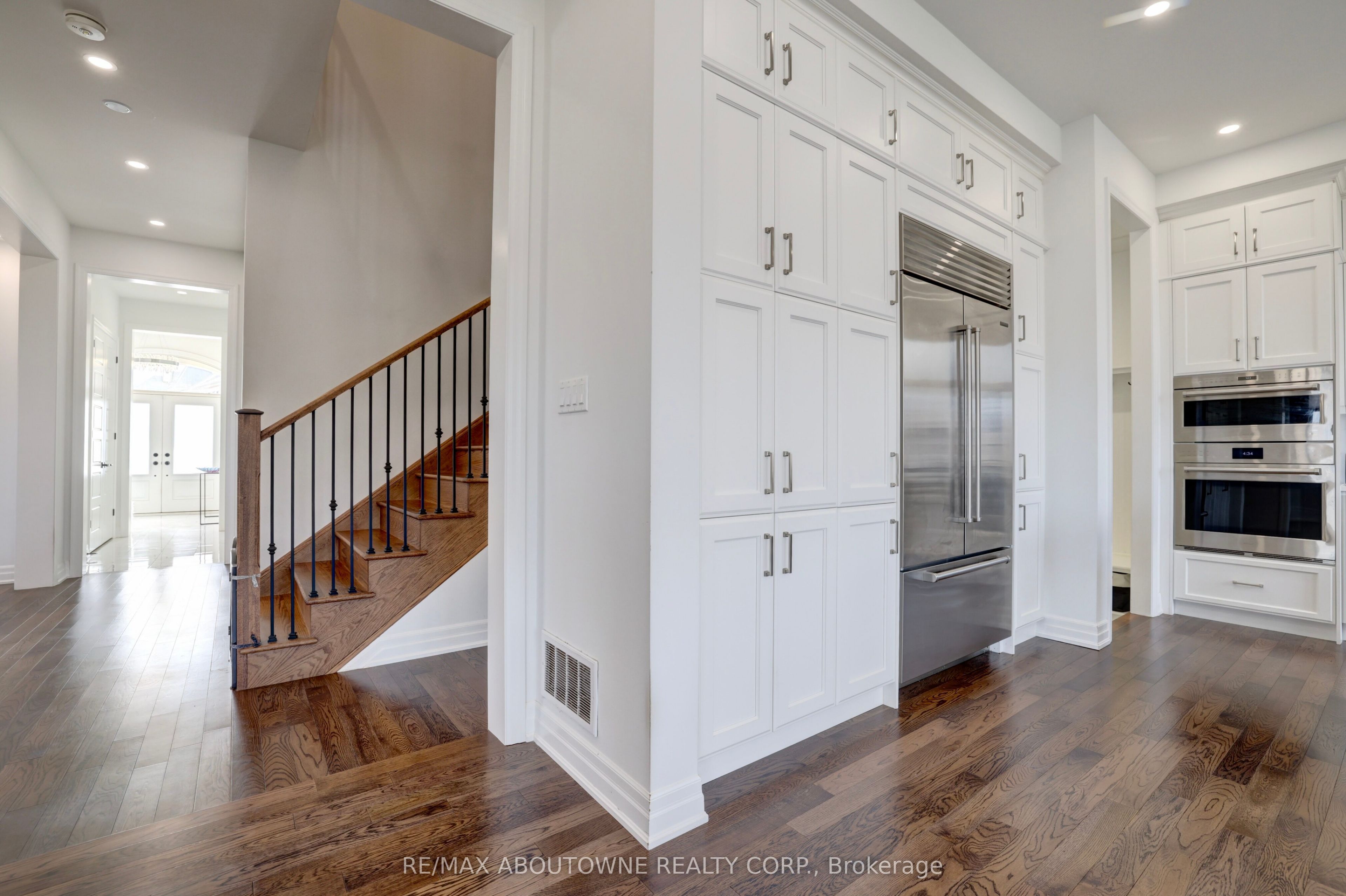 1416 Ford Strathy Crescent, Oakville ‣ W14114612 1416 Ford Strathy Crescent, Oakville ‣ W14114612