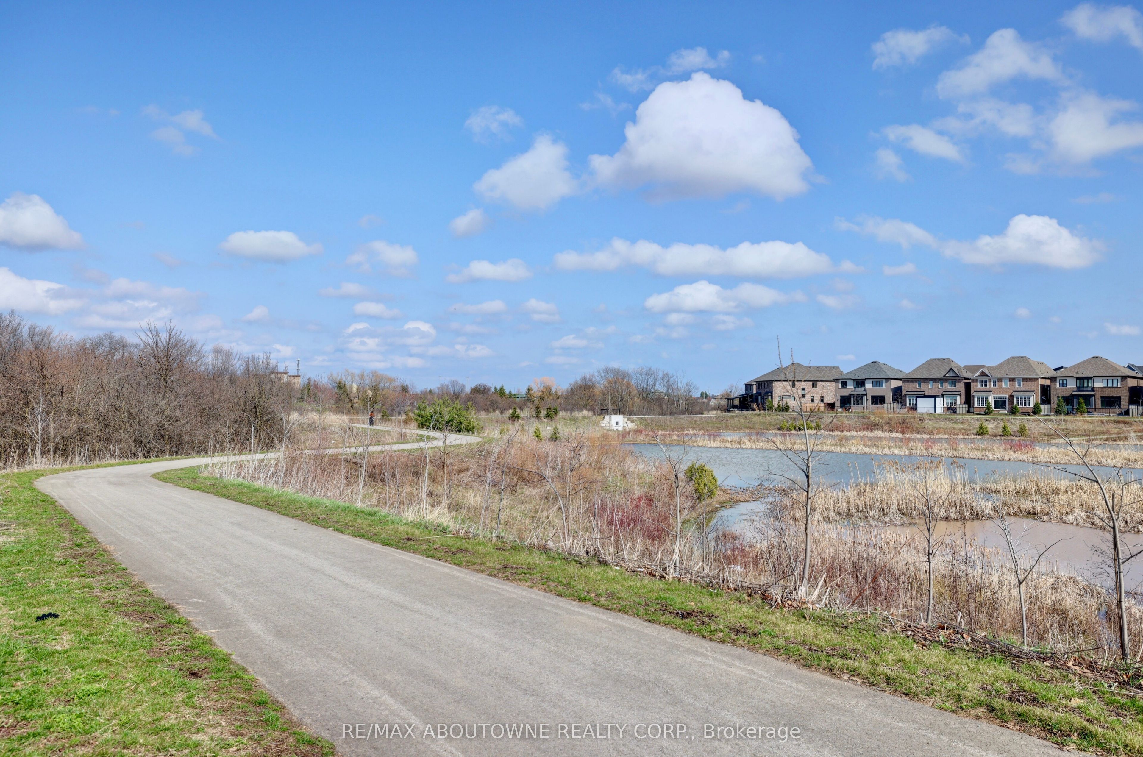 1416 Ford Strathy Crescent, Oakville ‣ W14114612 1416 Ford Strathy Crescent, Oakville ‣ W14114612