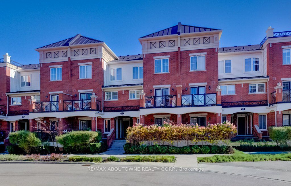 15 – 2480 Post Road, Oakville