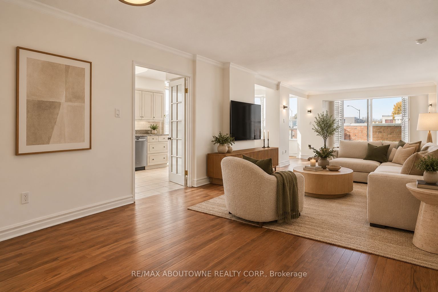 15 – 221 Robinson Street, Oakville ‣ W14117776 15 – 221 Robinson Street, Oakville ‣ W14117776