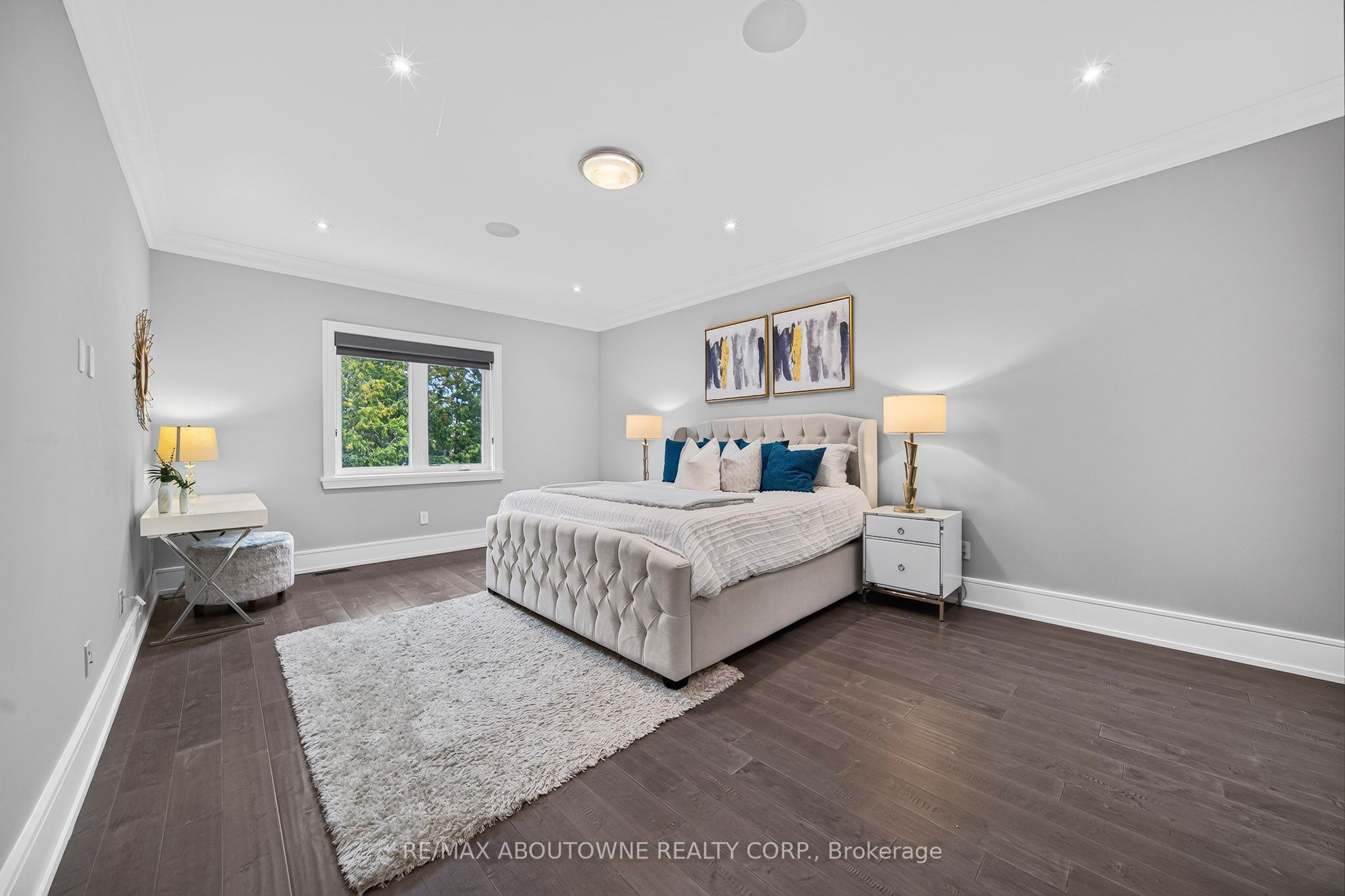 408 Seabourne Drive, Oakville ‣ W14122148 408 Seabourne Drive, Oakville ‣ W14122148