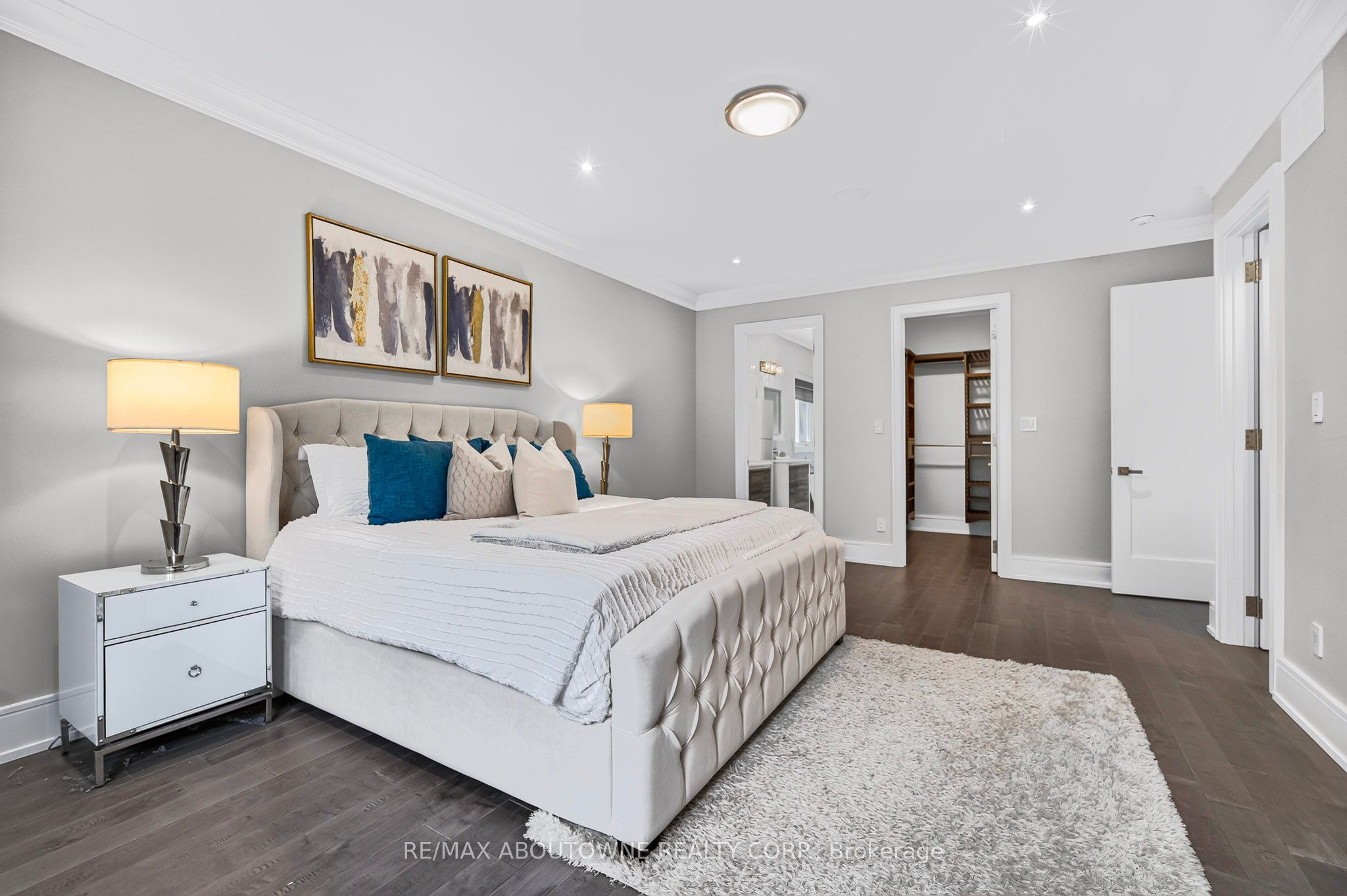 408 Seabourne Drive, Oakville ‣ W14122148 408 Seabourne Drive, Oakville ‣ W14122148