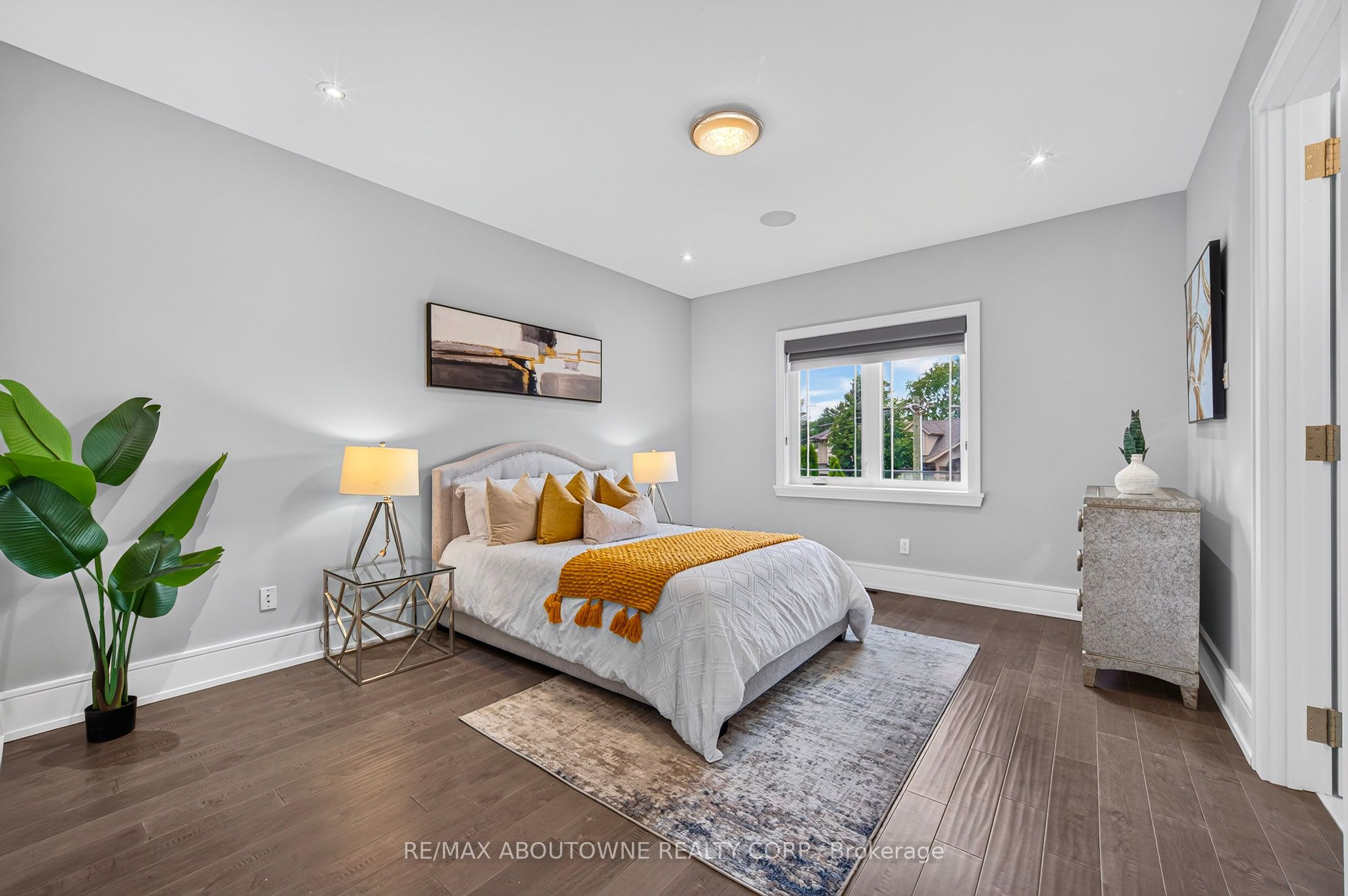 408 Seabourne Drive, Oakville ‣ W14122148 408 Seabourne Drive, Oakville ‣ W14122148
