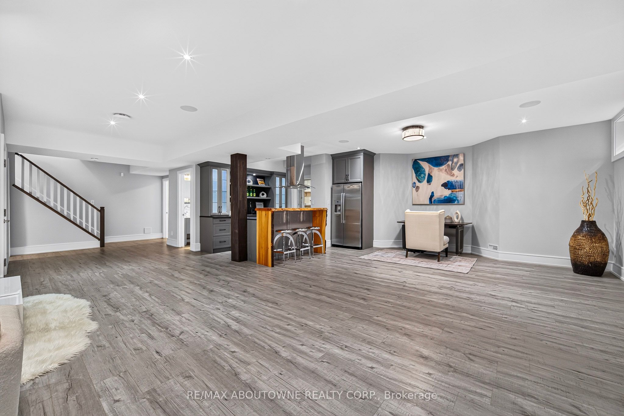 408 Seabourne Drive, Oakville ‣ W14122148 408 Seabourne Drive, Oakville ‣ W14122148