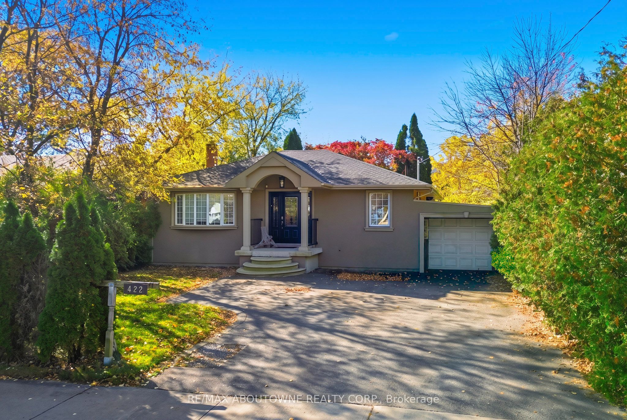 422 Third Line, Oakville